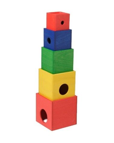 Farbiger Steckwürfel Turm aus Holz